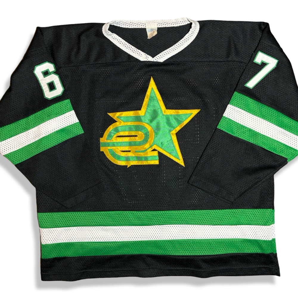 American Vintage Black Green White Hockey Jersey with Gold Star Logo